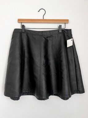 Halogen Faux Leather Skater Skirt — Size 10, NWT
